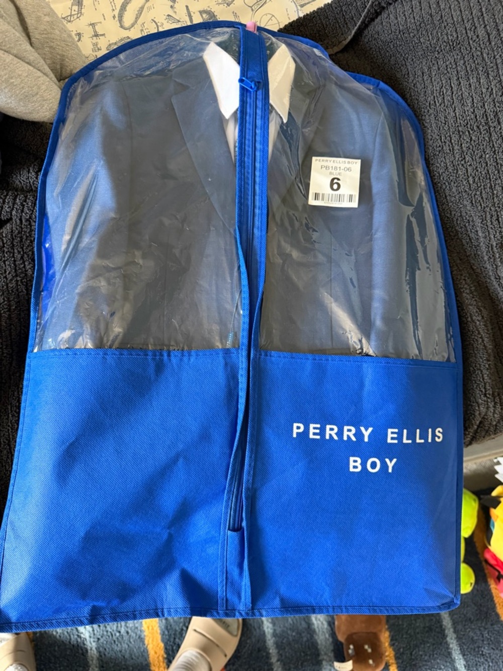 Perry Ellis Boy Blue Suit Carrier
